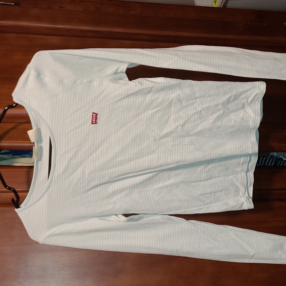 Levi's Long Sleeve Tee